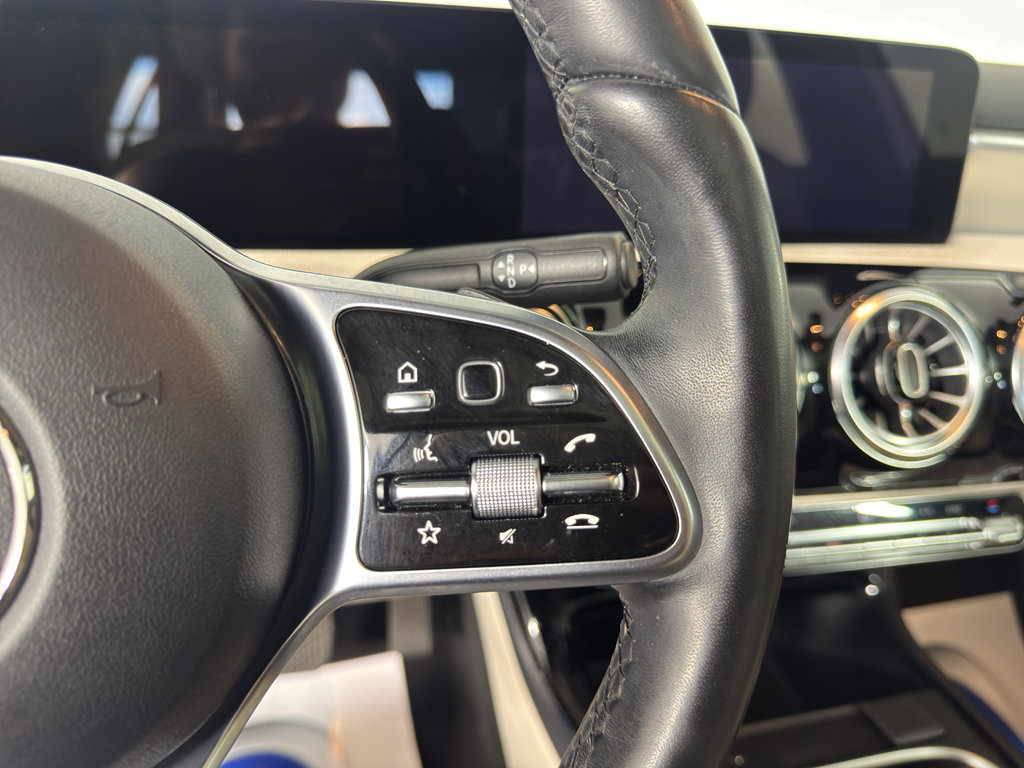 Used 2022 Mercedes-Benz A 220 image 21