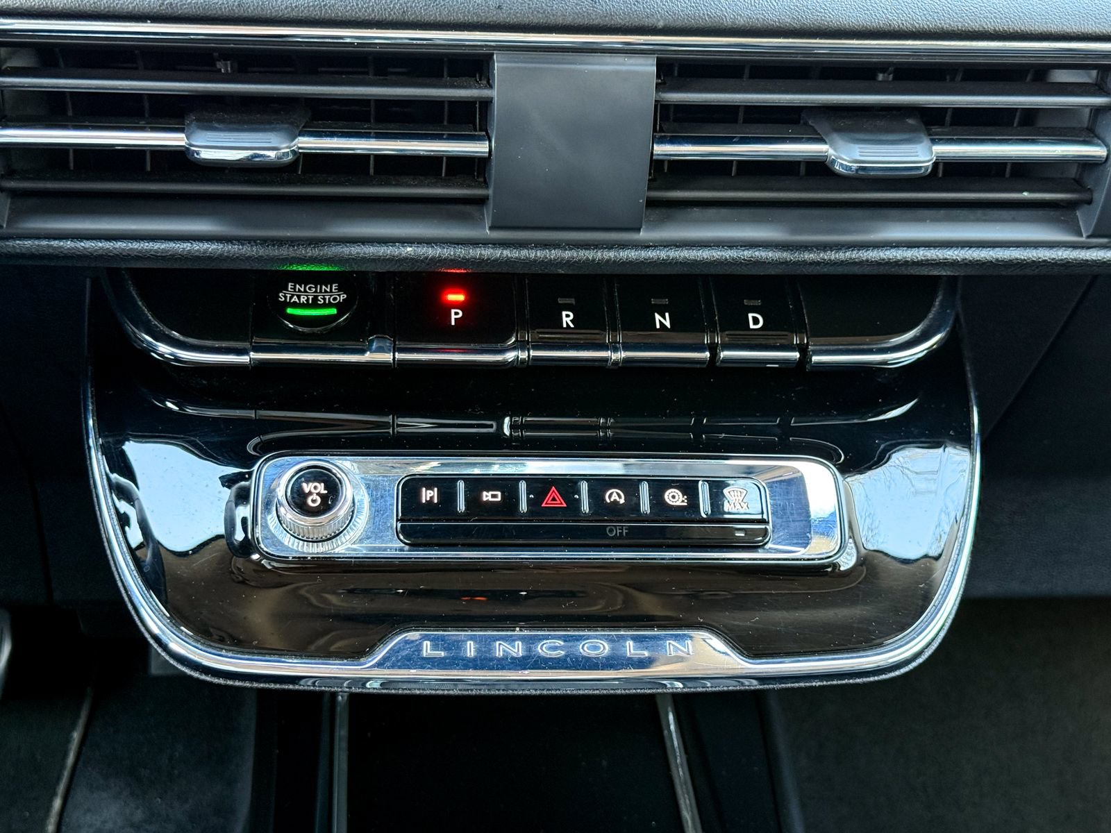 Used 2023 Lincoln Corsair AWD w/ Equipment Group 101A image 27