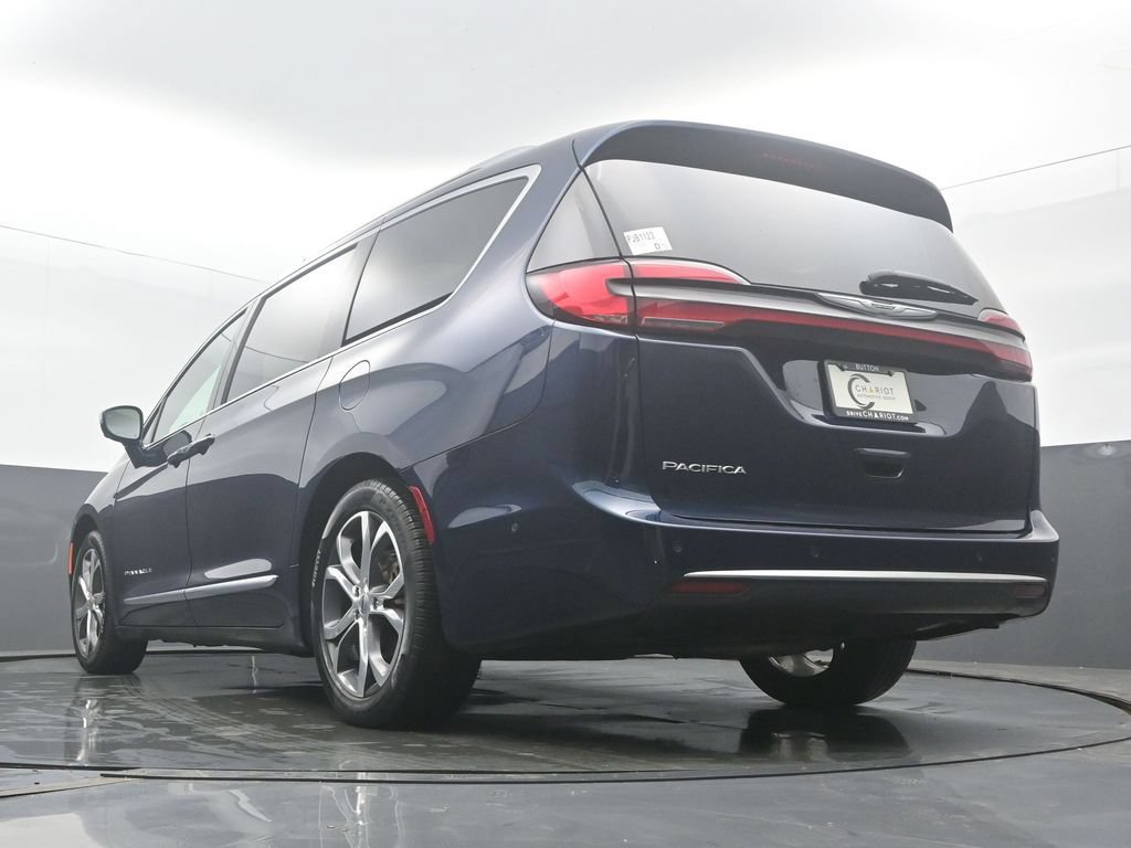 Used 2024 Chrysler Pacifica Pinnacle FWD image 47
