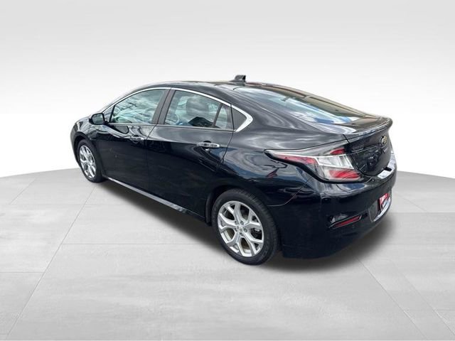 Used 2017 Chevrolet Volt Premier w/ Driver Confidence II Package FWD image 5