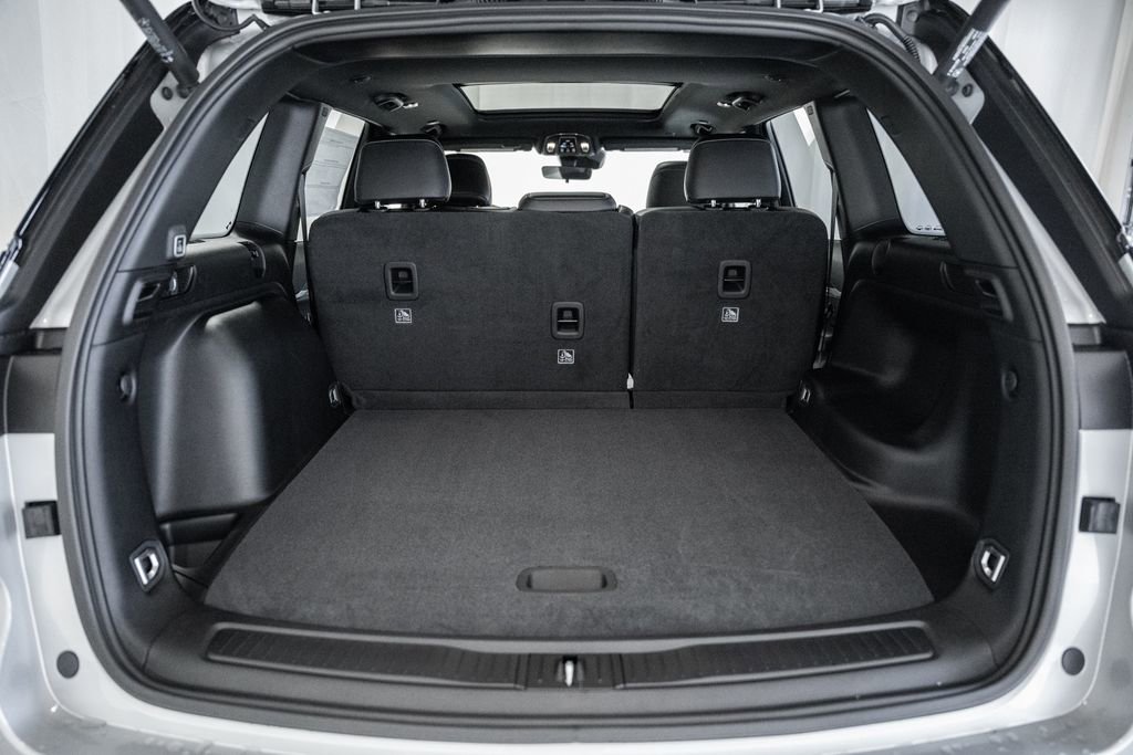 New 2025 Jeep Grand Cherokee Limited image 9