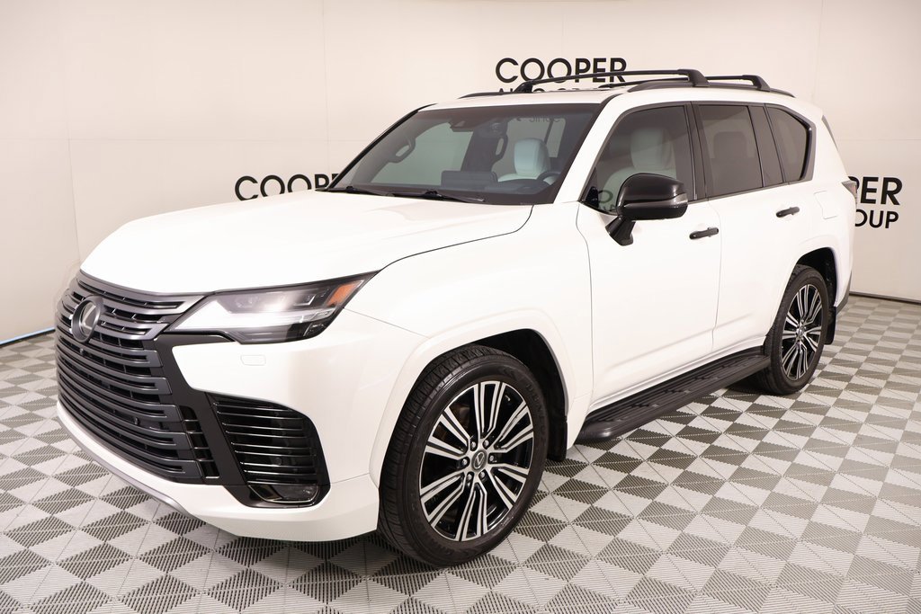 Used 2023 Lexus LX 600 4WD w/ Appearance Package image 11
