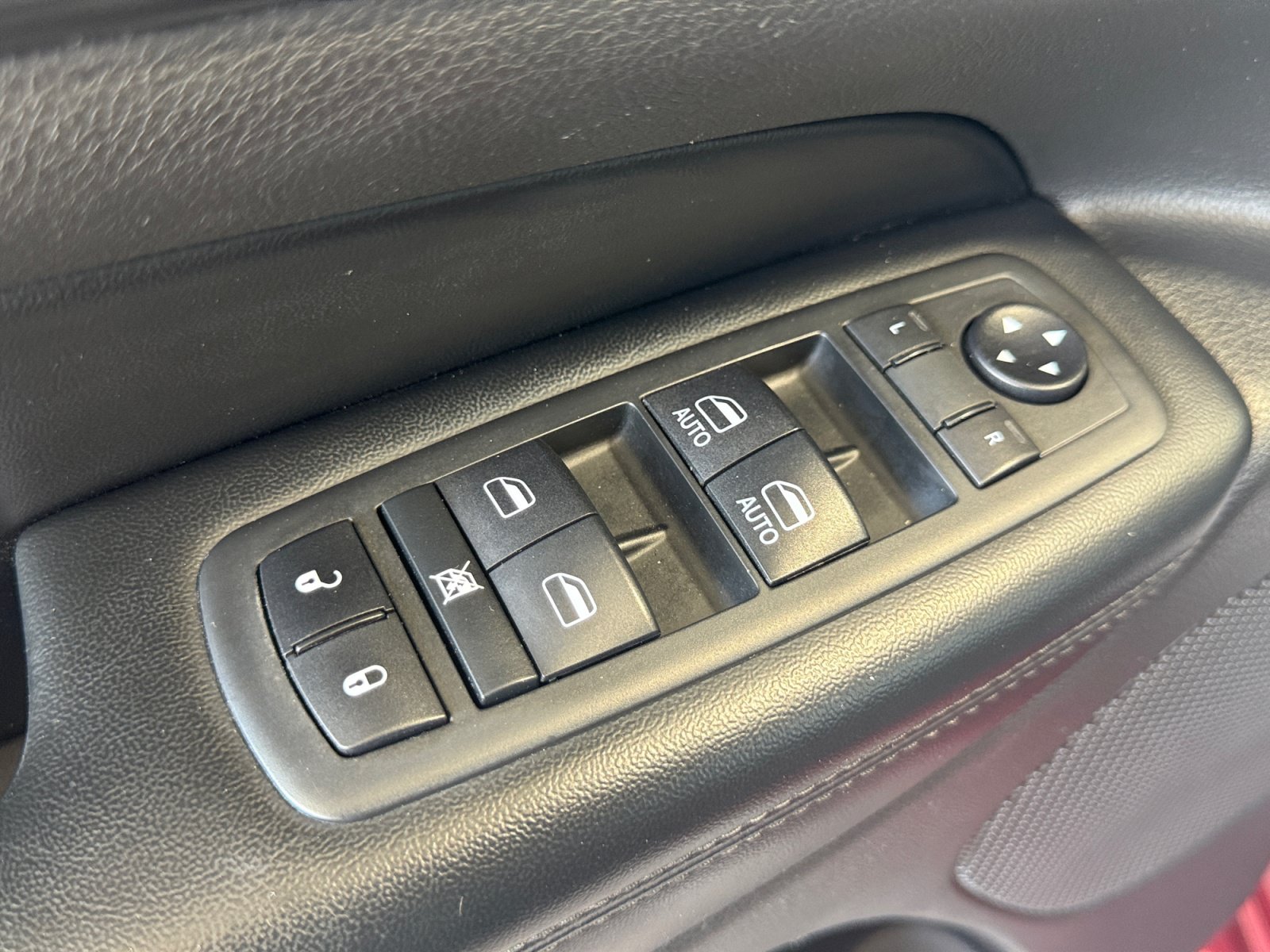 Used 2020 Jeep Grand Cherokee Altitude RWD image 23
