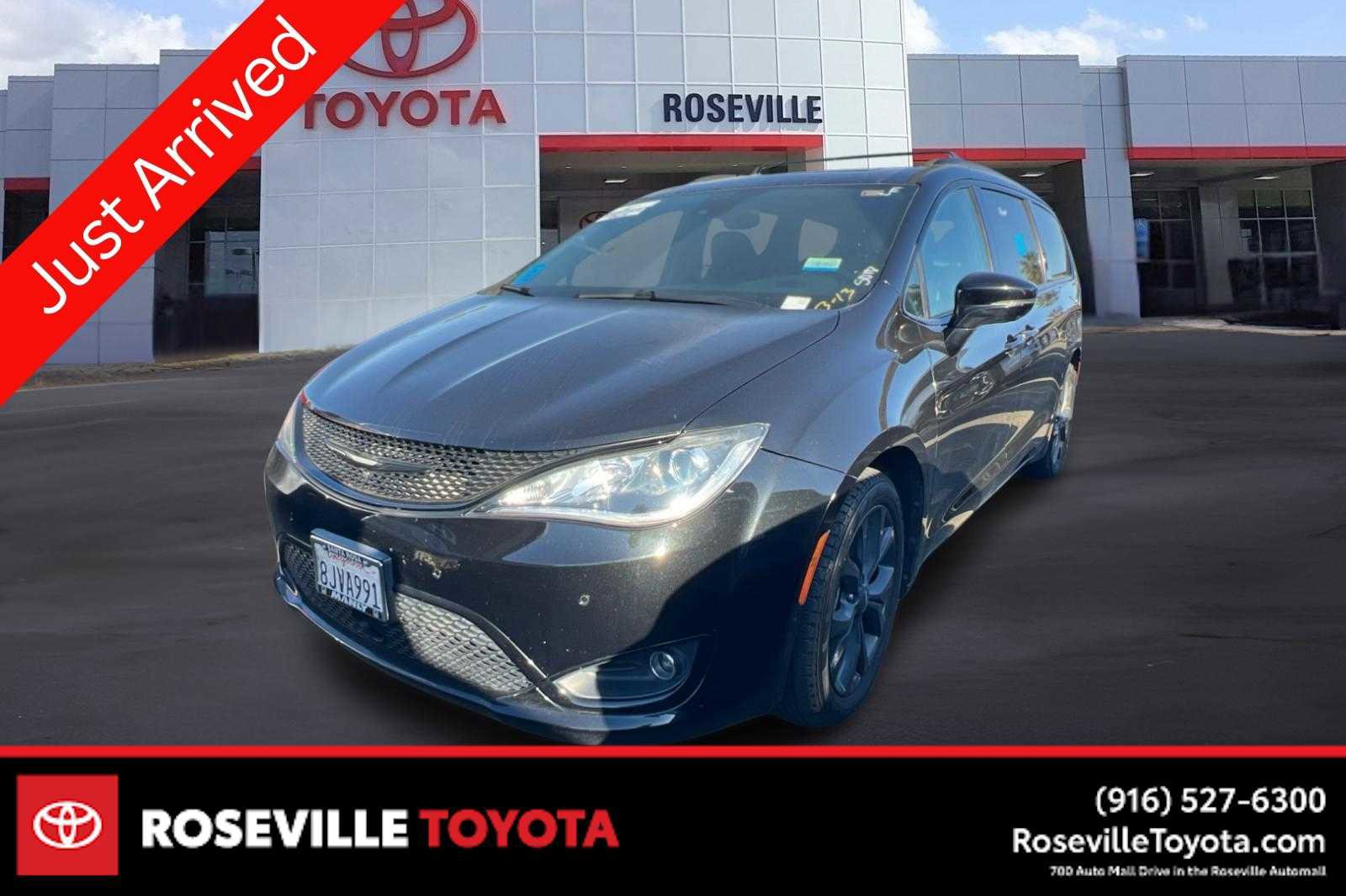 Used 2019 Chrysler Pacifica Limited w/ Advanced Safetytec Group image 1