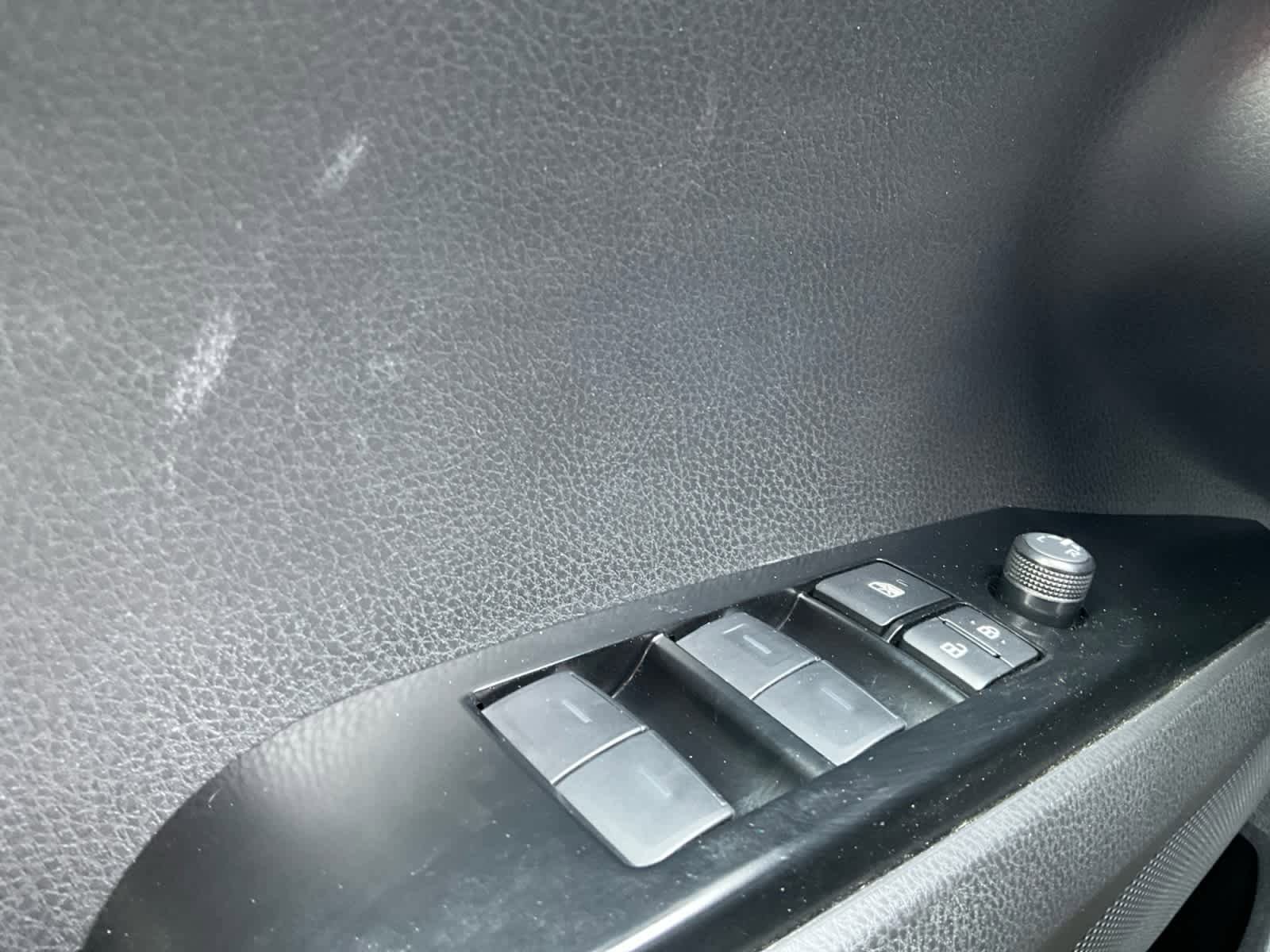 Used 2025 Toyota Camry SE w/ Convenience Package FWD image 20