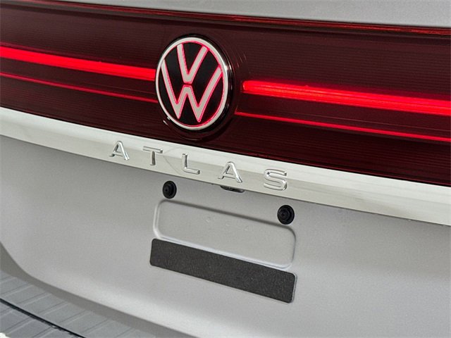 New 2026 Volkswagen Atlas SE image 17