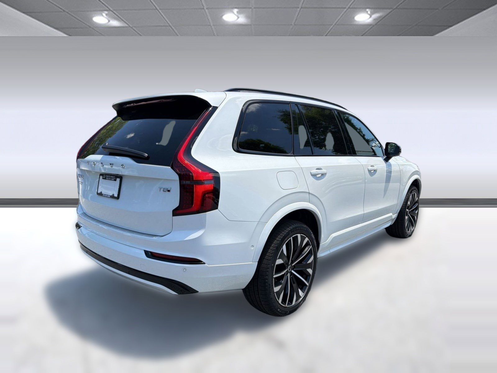New 2026 Volvo XC90 T8 Ultra w/ Protection Package AWD/4WD image 9