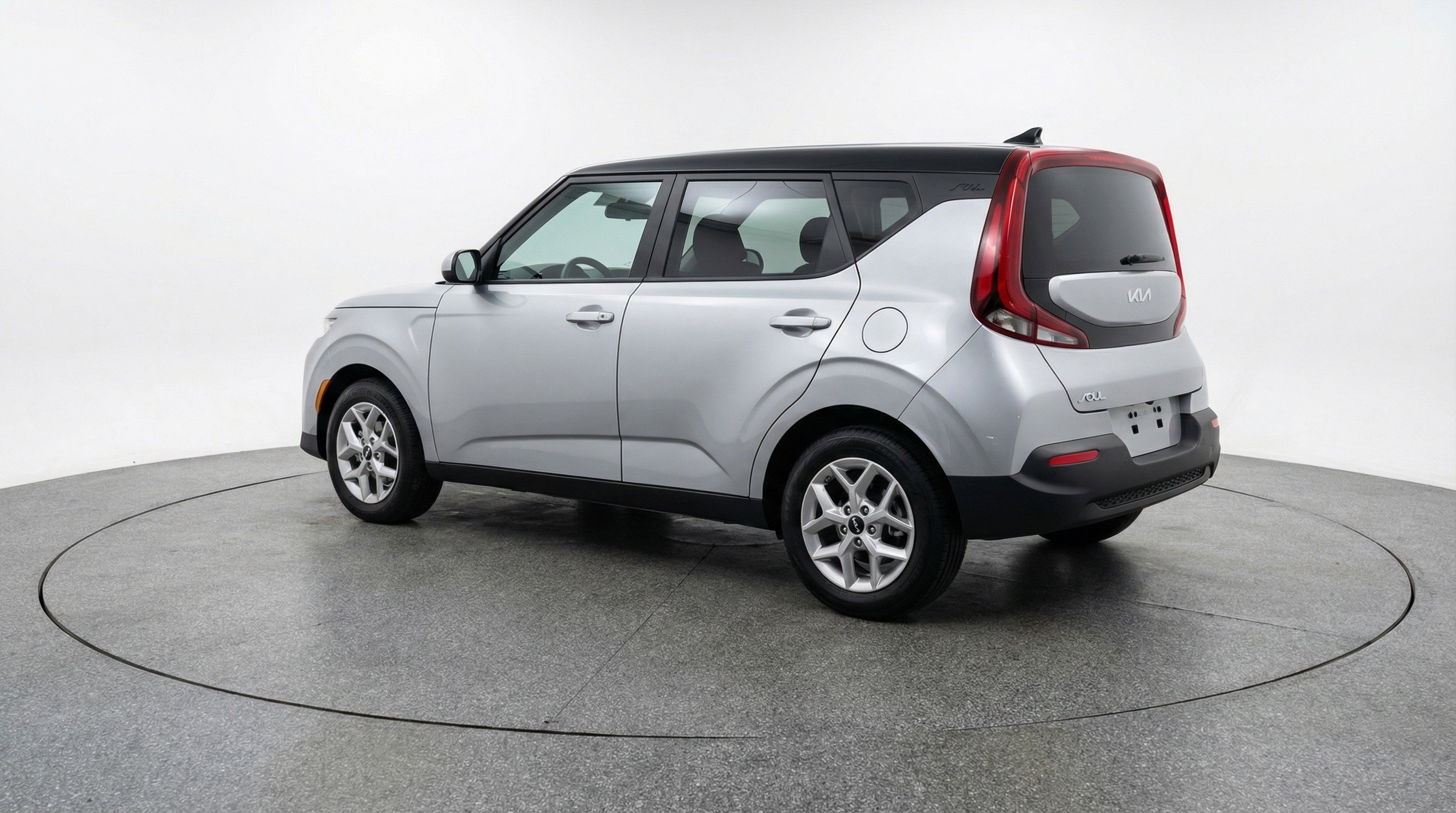 Used 2025 Kia Soul LX w/ LX Technology Package image 6