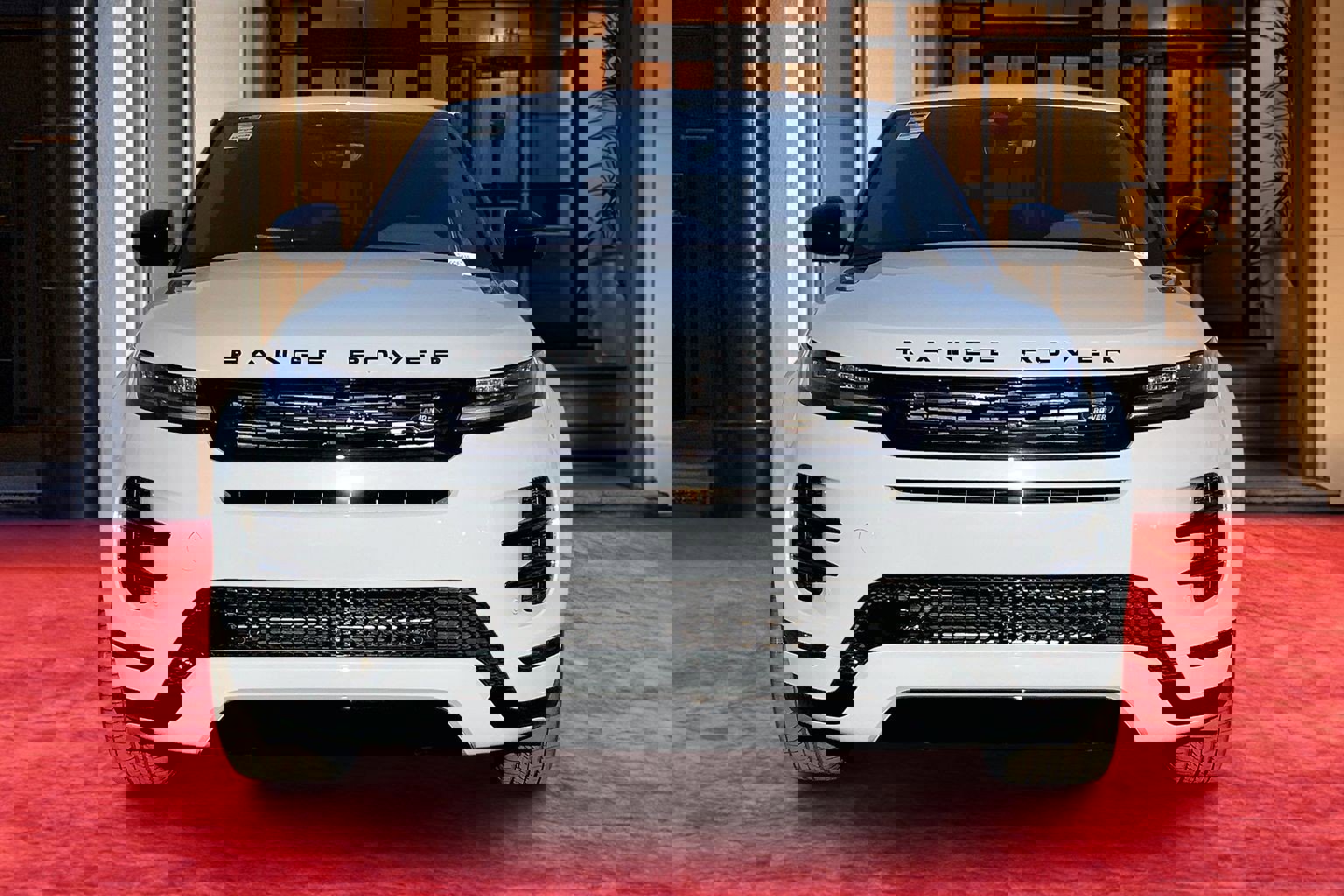 New 2026 Land Rover Range Rover Evoque Dynamic SE image 2