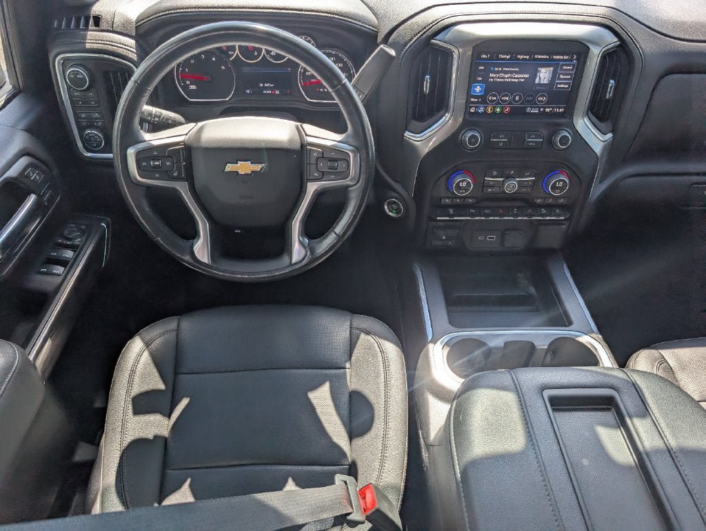 Used 2022 Chevrolet Silverado 2500 LTZ w/ LTZ Plus Package AWD/4WD image 30