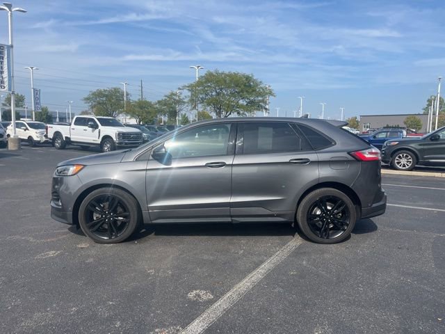 Used 2022 Ford Edge ST w/ Equipment Group 401A image 3