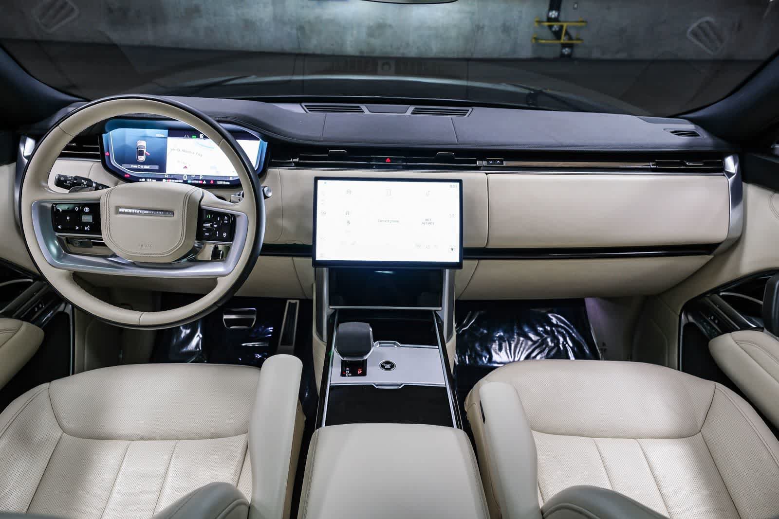 Used 2024 Land Rover Range Rover SE AWD/4WD image 14