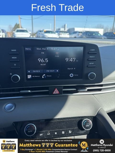 Used 2023 Hyundai Elantra SEL image 4