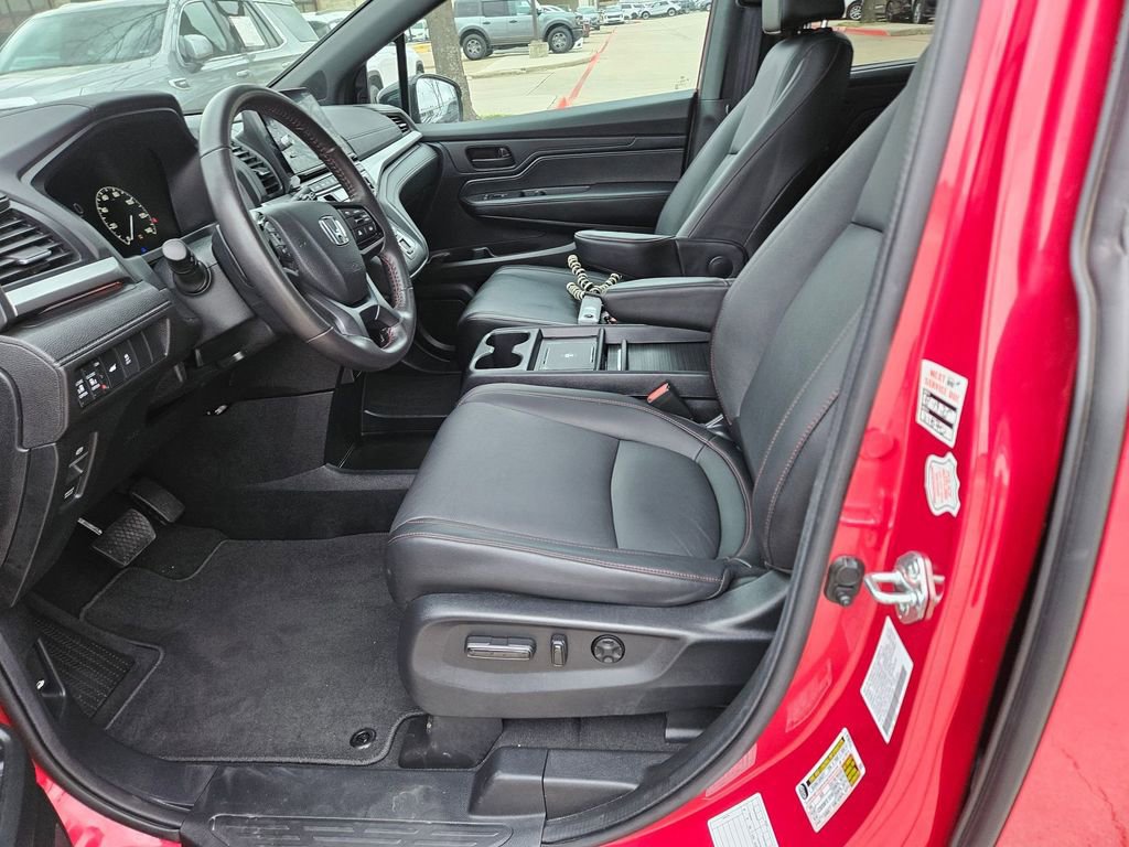 Used 2025 Honda Odyssey Sport-L image 11