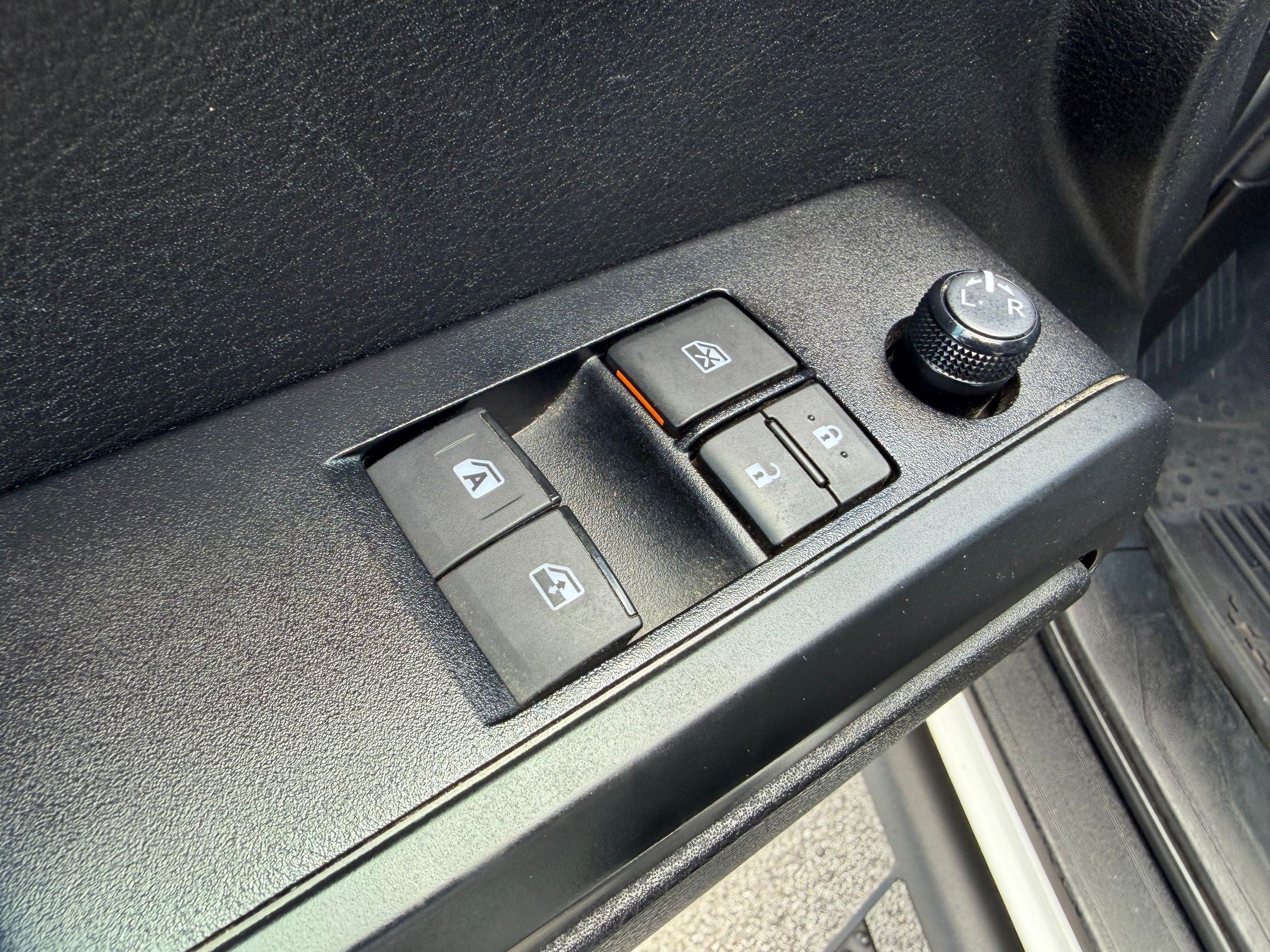 Used 2023 Toyota Tacoma SR RWD image 13