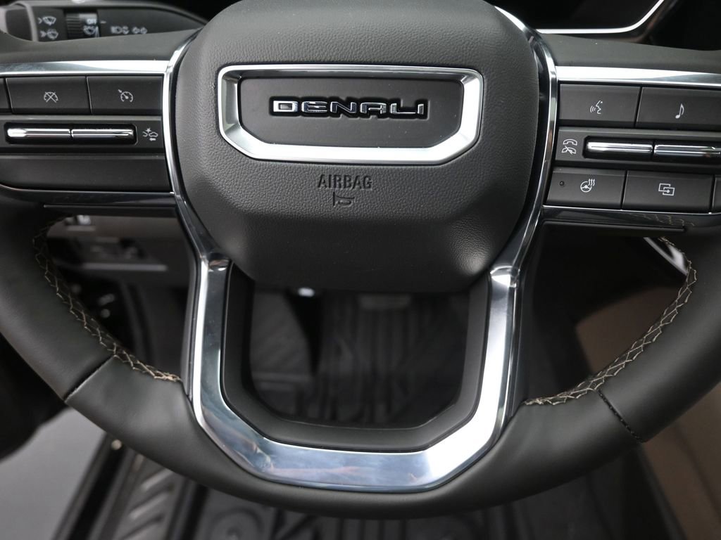 New 2025 GMC Canyon Denali w/ LPO, Denali Black Edition image 18