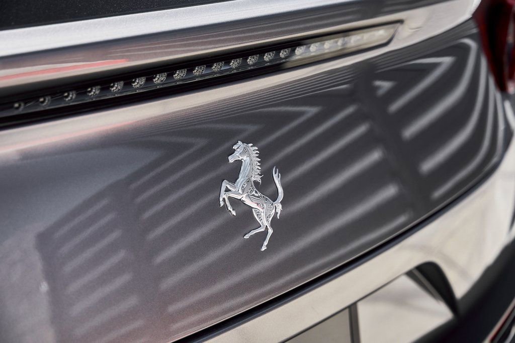 Used 2020 Ferrari GTC4Lusso image 13