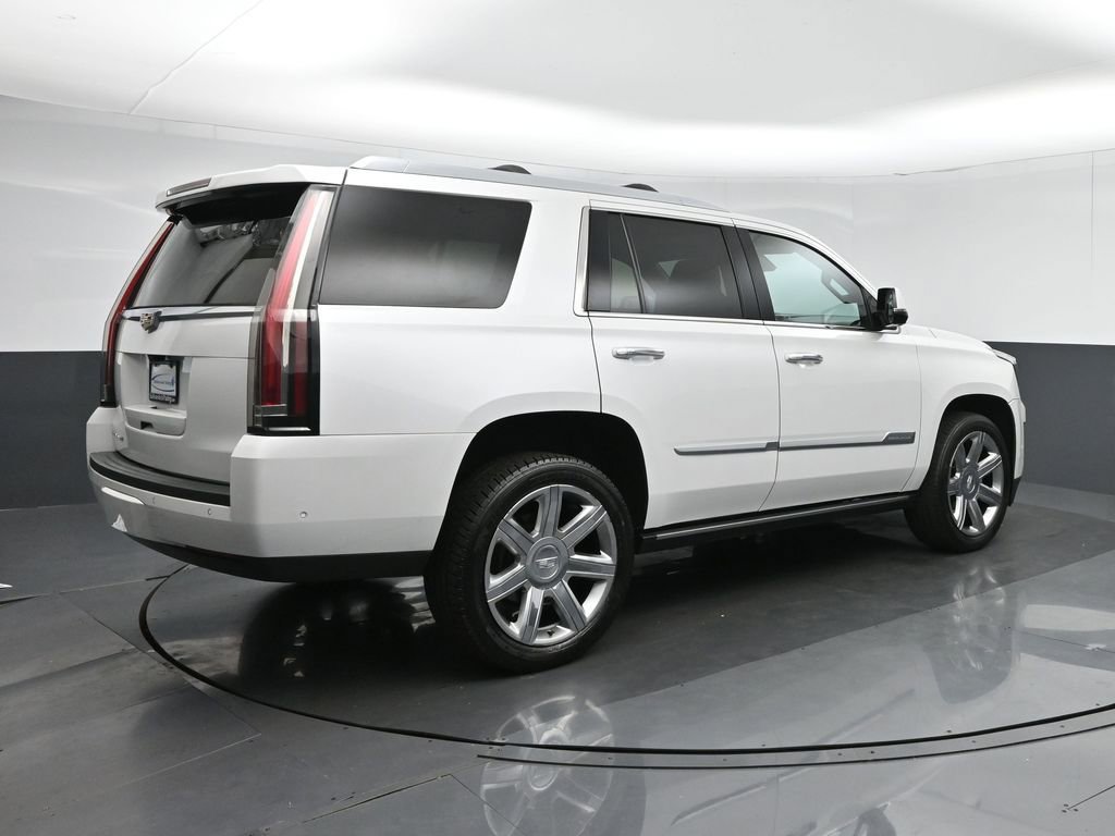 Used 2020 Cadillac Escalade Premium Luxury image 7