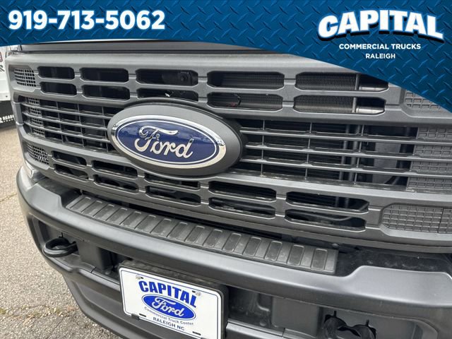 New 2026 Ford F550 4x4 Crew Cab image 10