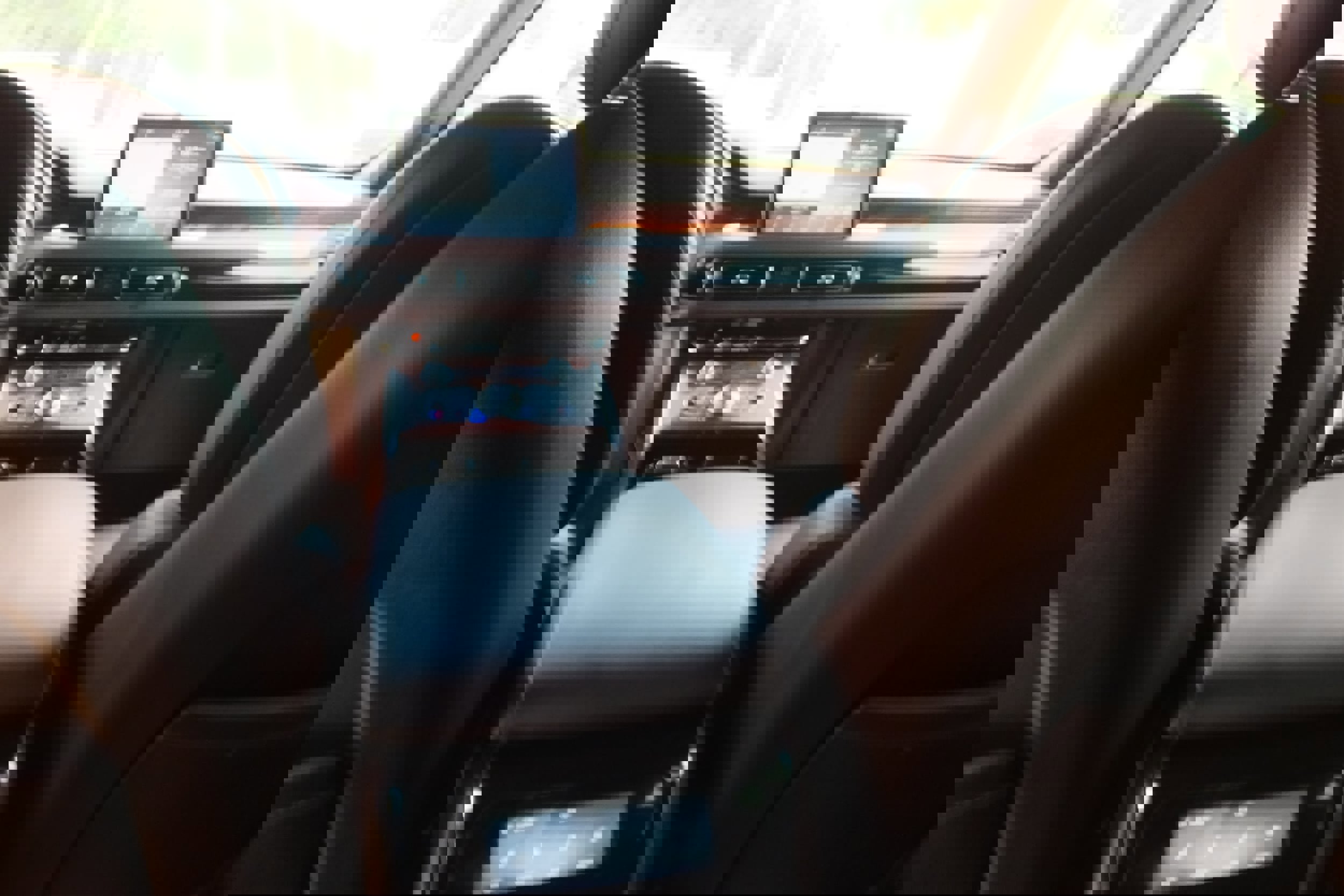 Used 2020 Lincoln Aviator Black Label Grand Touring w/ Class IV Trailer Tow Package image 12