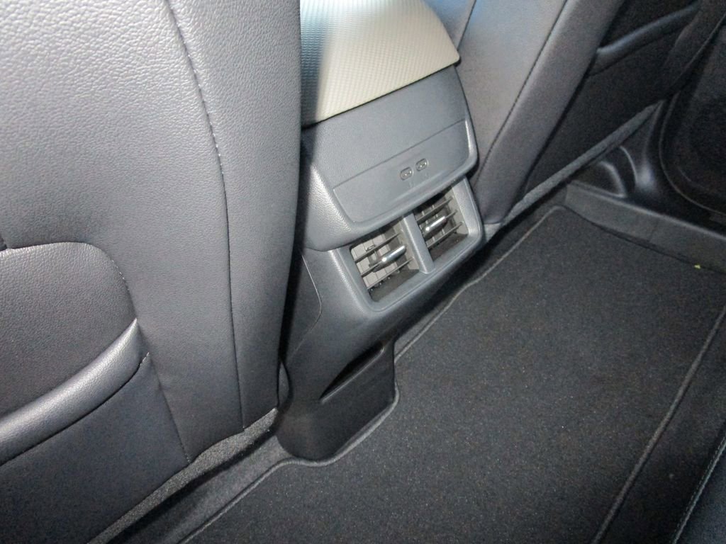 New 2026 Chevrolet Equinox LT w/ Convenience Package II image 17