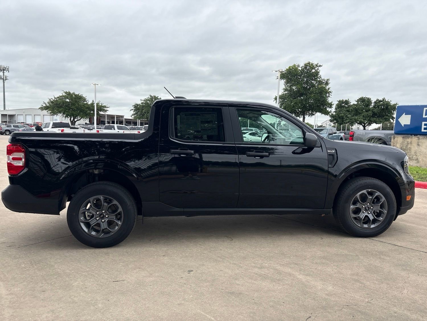 New 2025 Ford Maverick XLT w/ 4K Tow Package AWD/4WD image 6