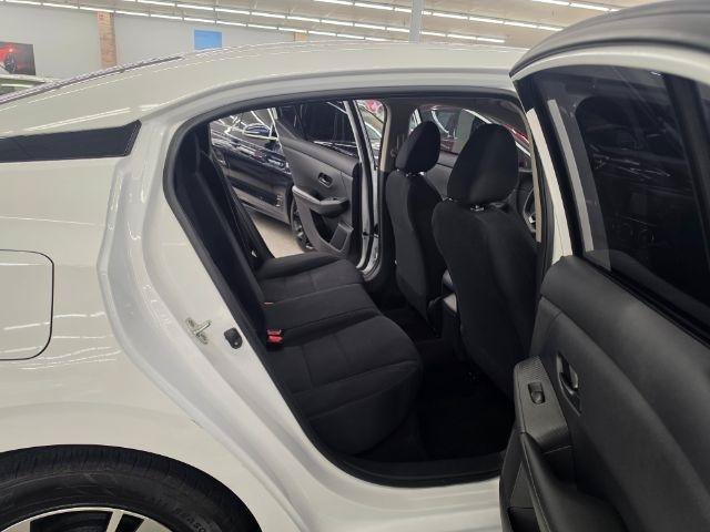 Used 2025 Nissan Sentra S FWD image 11