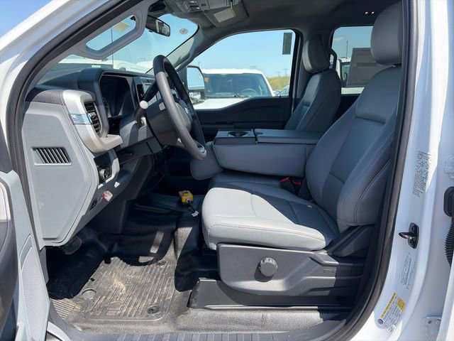 New 2026 Ford F550 4x4 Crew Cab image 13