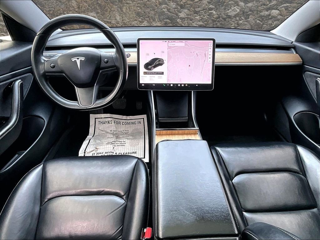 Used 2018 Tesla Model 3 Long Range image 13