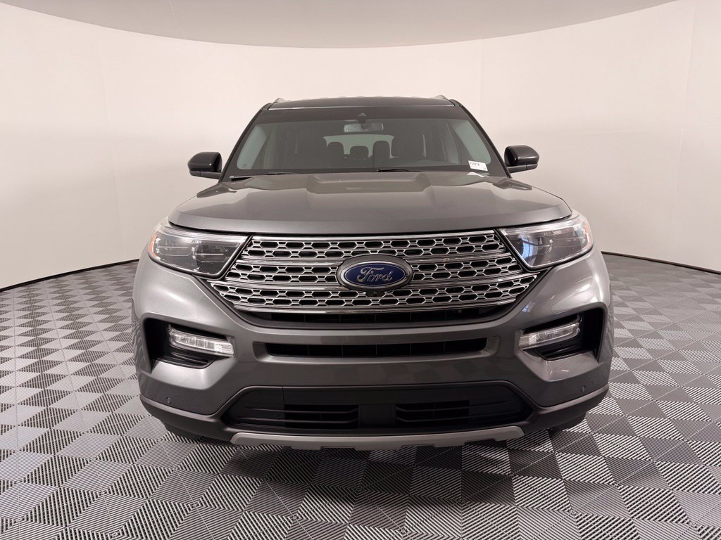 Certified 2023 Ford Explorer Limited AWD/4WD image 3