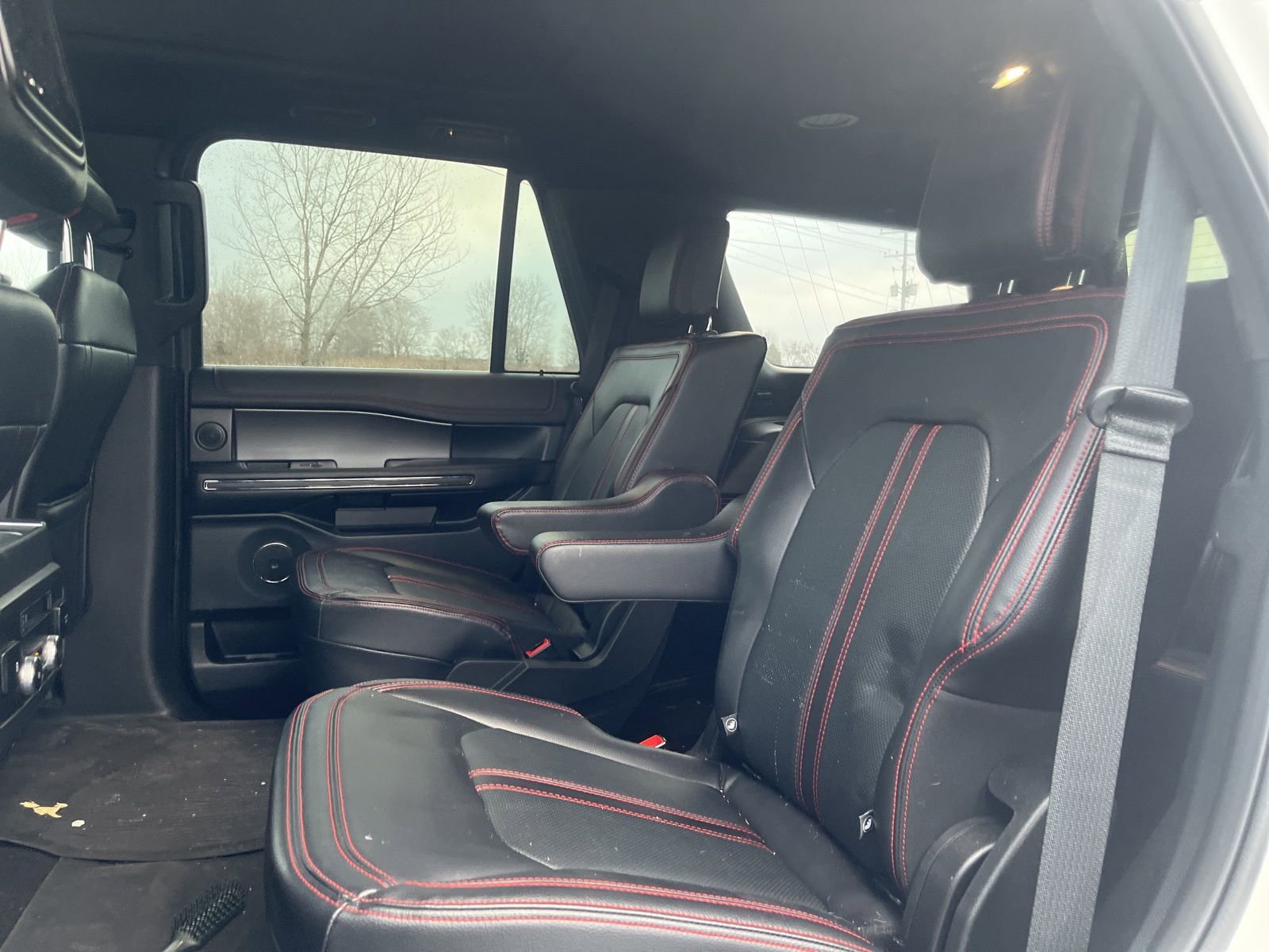 Used 2021 Ford Expedition Limited image 6