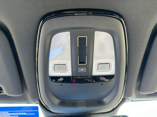 New 2026 Volvo XC60 B5 Plus w/ Climate Package image 25