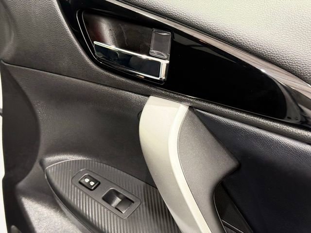 Used 2025 Mitsubishi Eclipse Cross AWD image 24