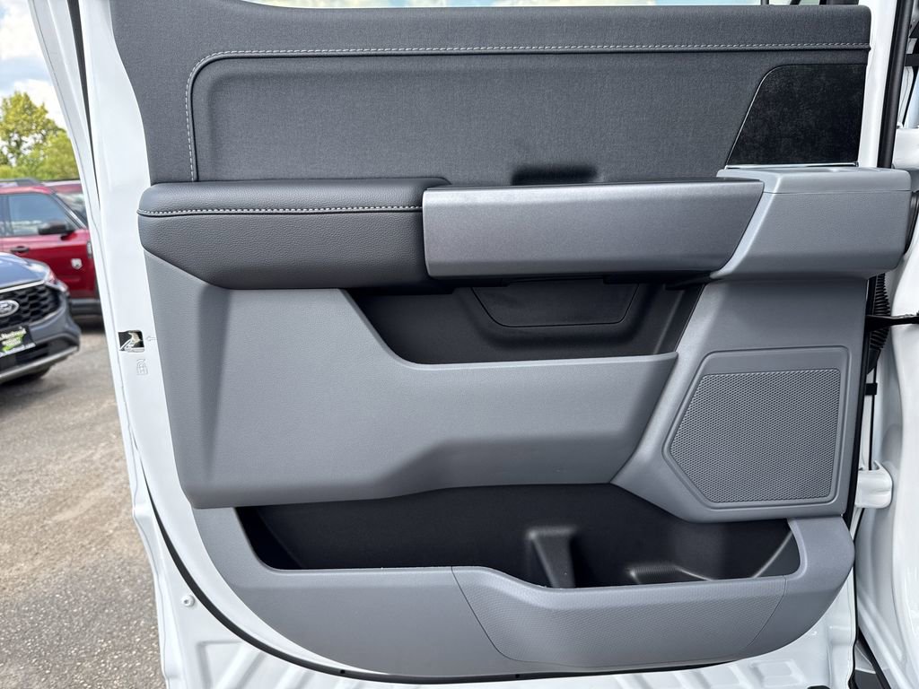 New 2025 Ford F150 Lightning XLT image 23