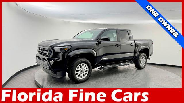 Used 2025 Toyota Tacoma SR5 image 1