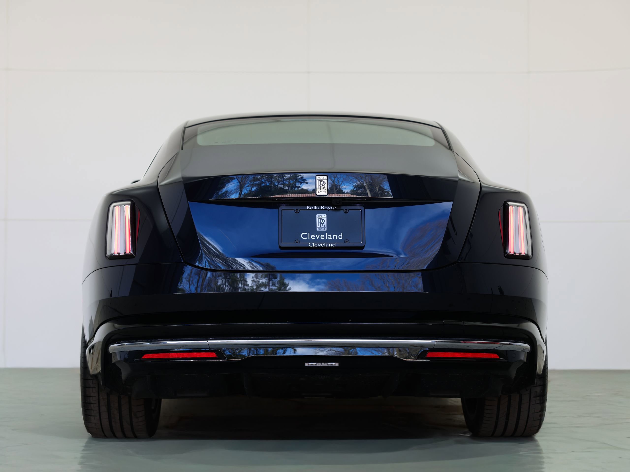 New 2026 Rolls-Royce Spectre Base image 14