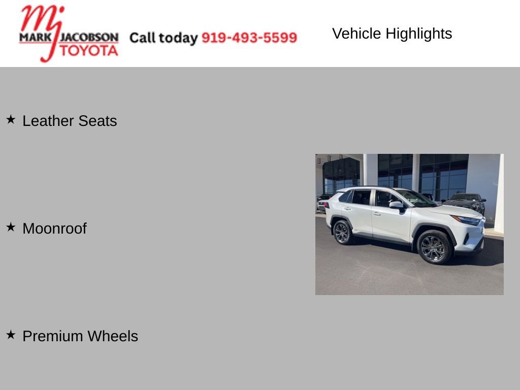 Used 2022 Toyota RAV4 XLE Premium image 7