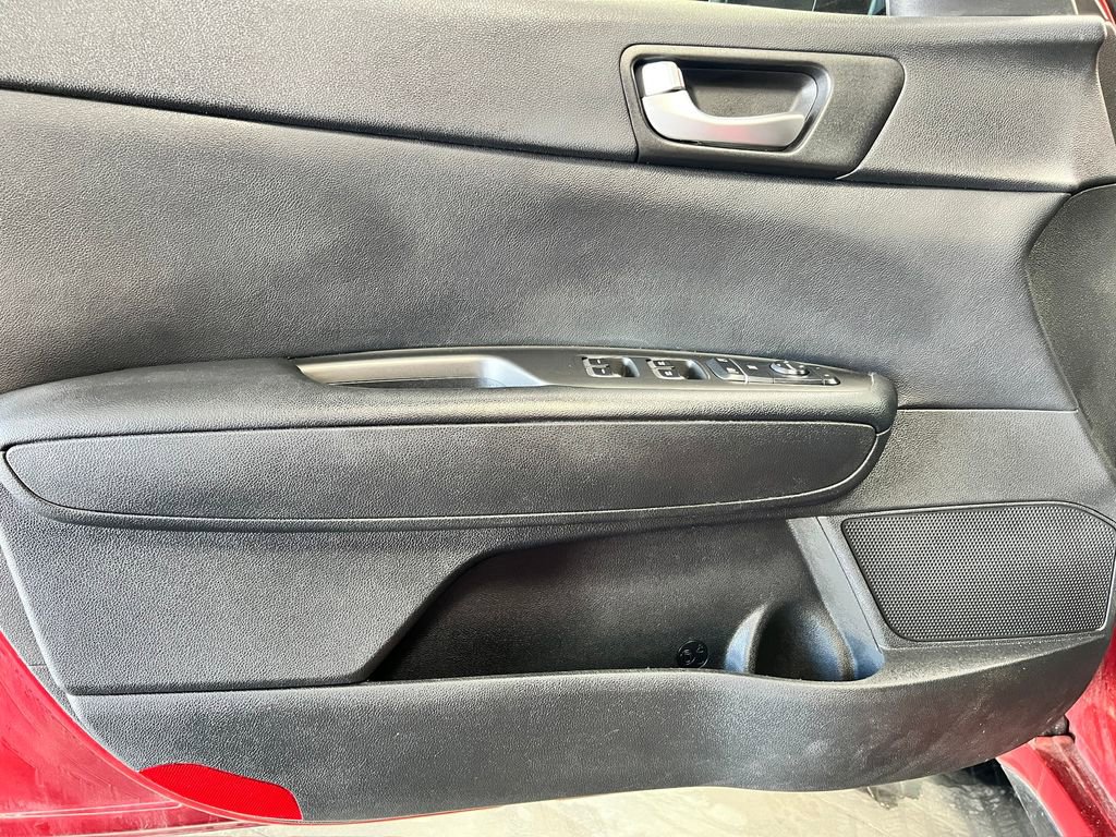 Used 2020 Kia Optima SE FWD image 18