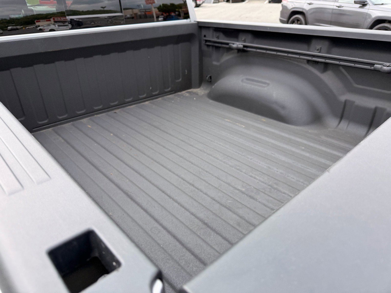 Used 2025 RAM 1500 Big Horn AWD/4WD image 5