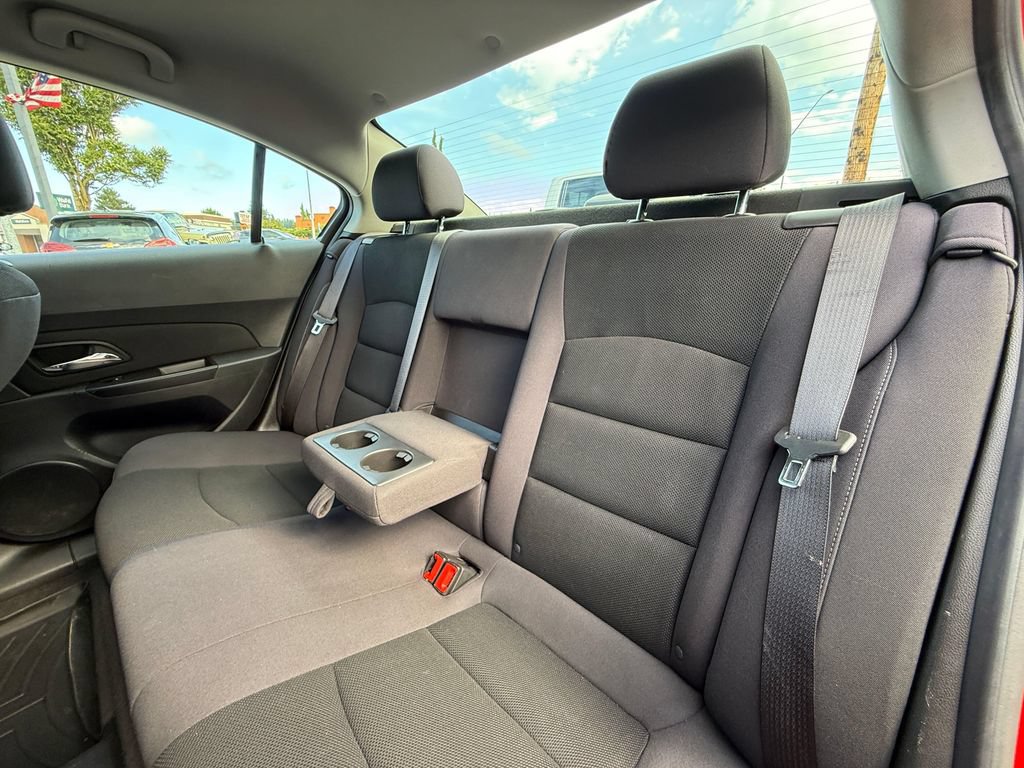 Used 2014 Chevrolet Cruze LT w/ RS Package FWD image 23