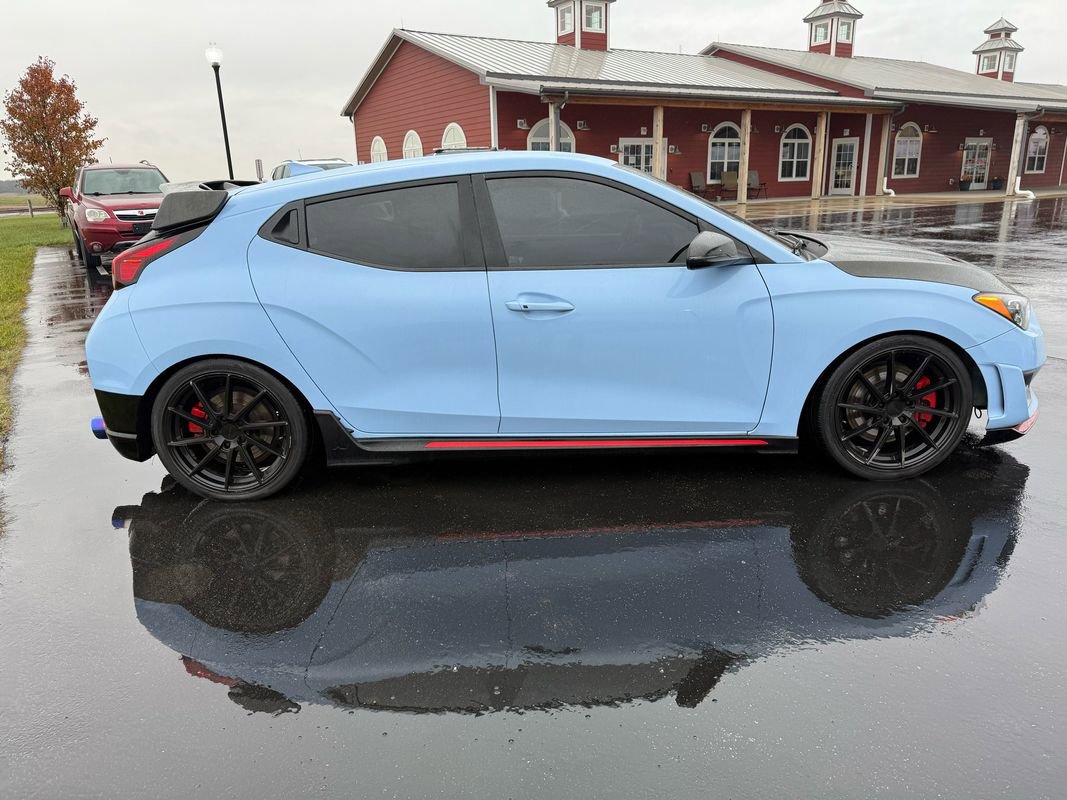 Used 2020 Hyundai Veloster N image 4