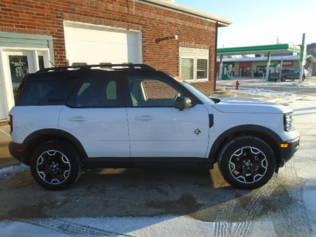 Used 2025 Ford Bronco Sport Outer Banks w/ Outer Banks Tech Package+ AWD/4WD image 12