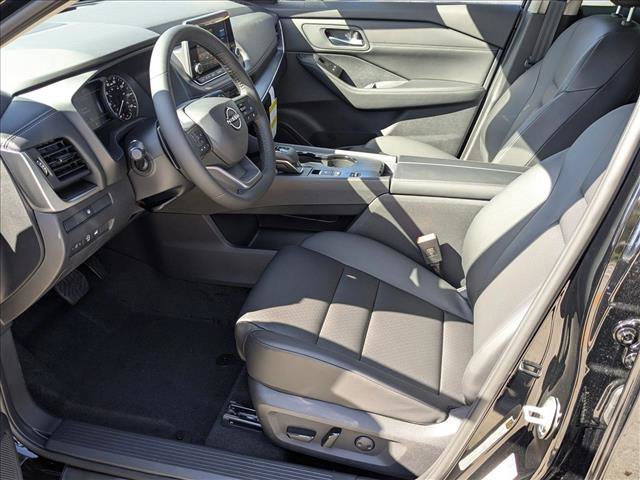 New 2026 Nissan Rogue Dark Armor image 4