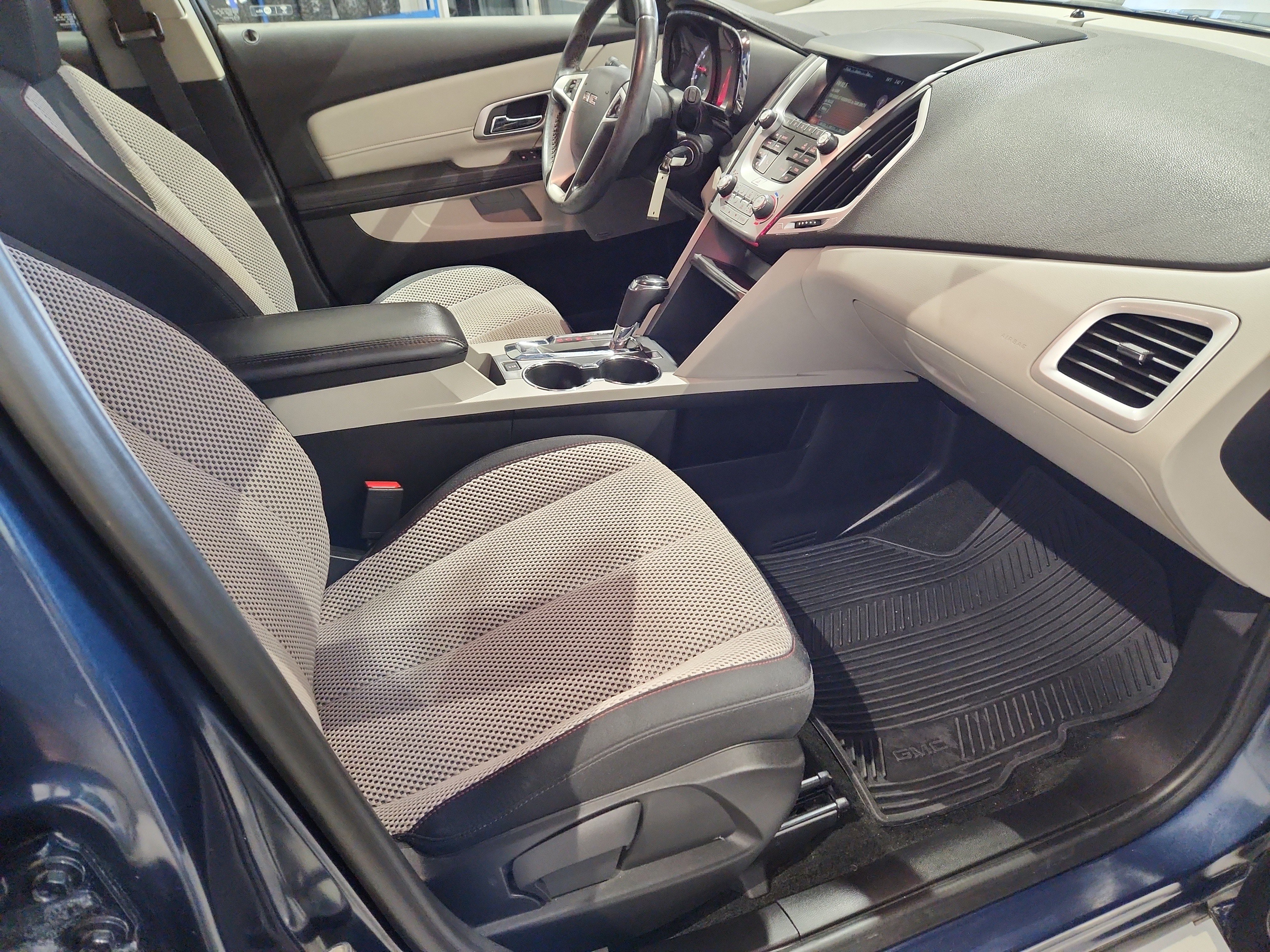 Used 2017 GMC Terrain SLE w/ Convenience Package image 15