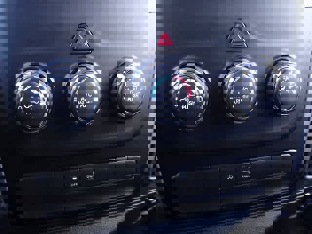 Used 2022 RAM 1500 Classic SLT image 26