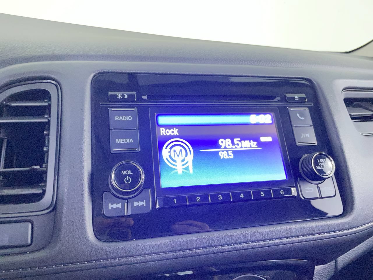 Used 2019 Honda HR-V LX image 15