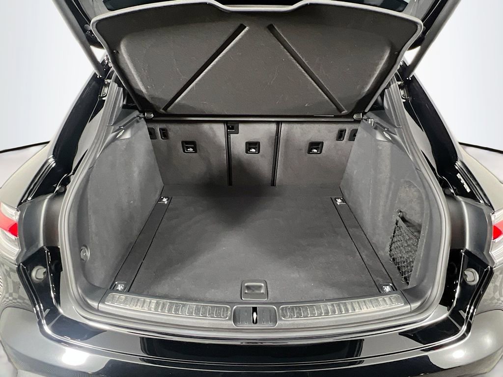 Certified 2023 Porsche Macan image 27