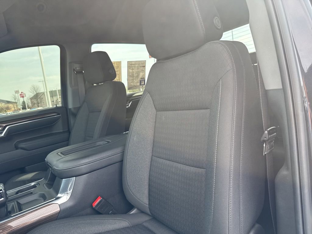 Used 2022 Chevrolet Silverado 1500 LT Trail Boss image 10