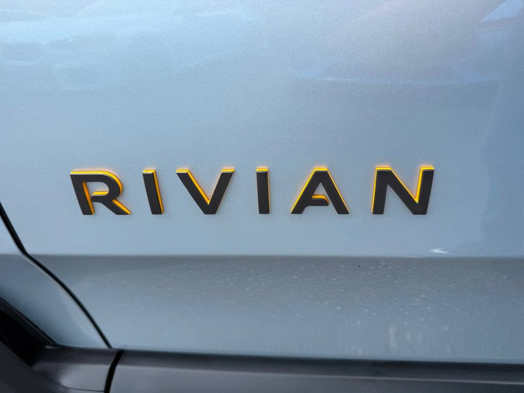 Used 2026 Rivian R1T Premium AWD/4WD image 10