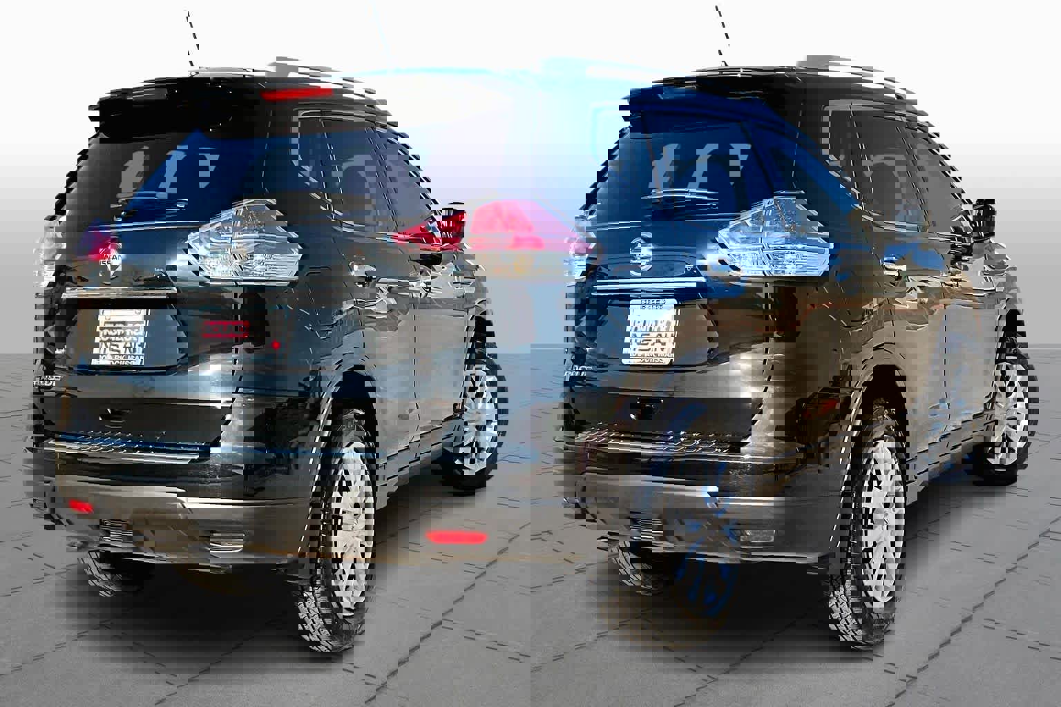 Used 2016 Nissan Rogue S w/ Appearance Package image 12